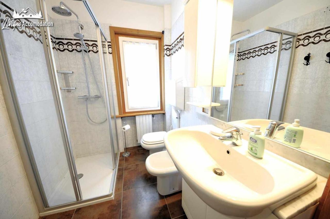 Chalet Rododendro Forest By Livigno Accomodation Luaran gambar